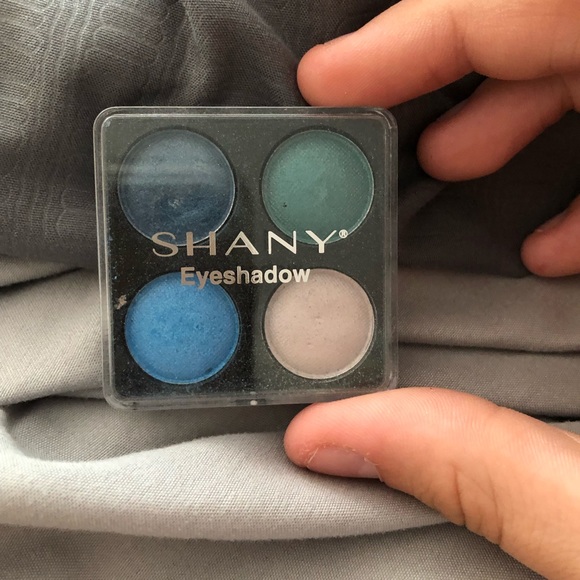 Quad eyeshadow - Picture 1 of 2